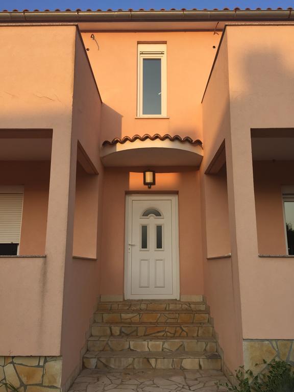 Sunny Rock Volme Apartments 반졸레 외부 사진
